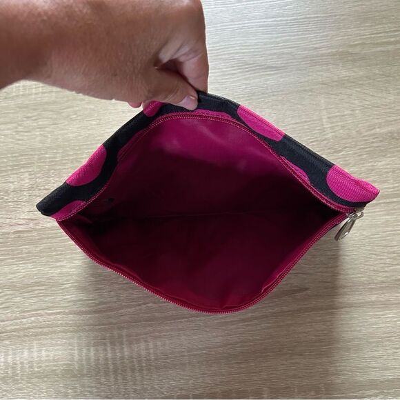 NWOT … Polka Dot Pencil Pouch - Picture 3 of 3